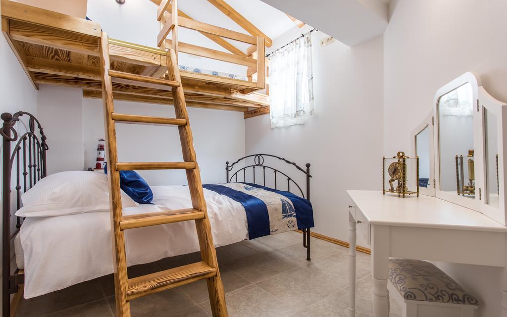 Villa Cima Vrbnik Εξωτερικό φωτογραφία